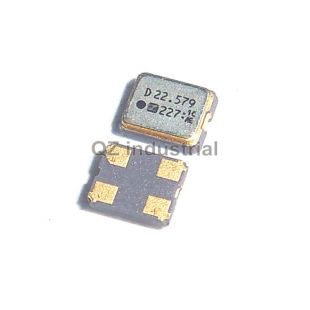 Active crystal oscillator